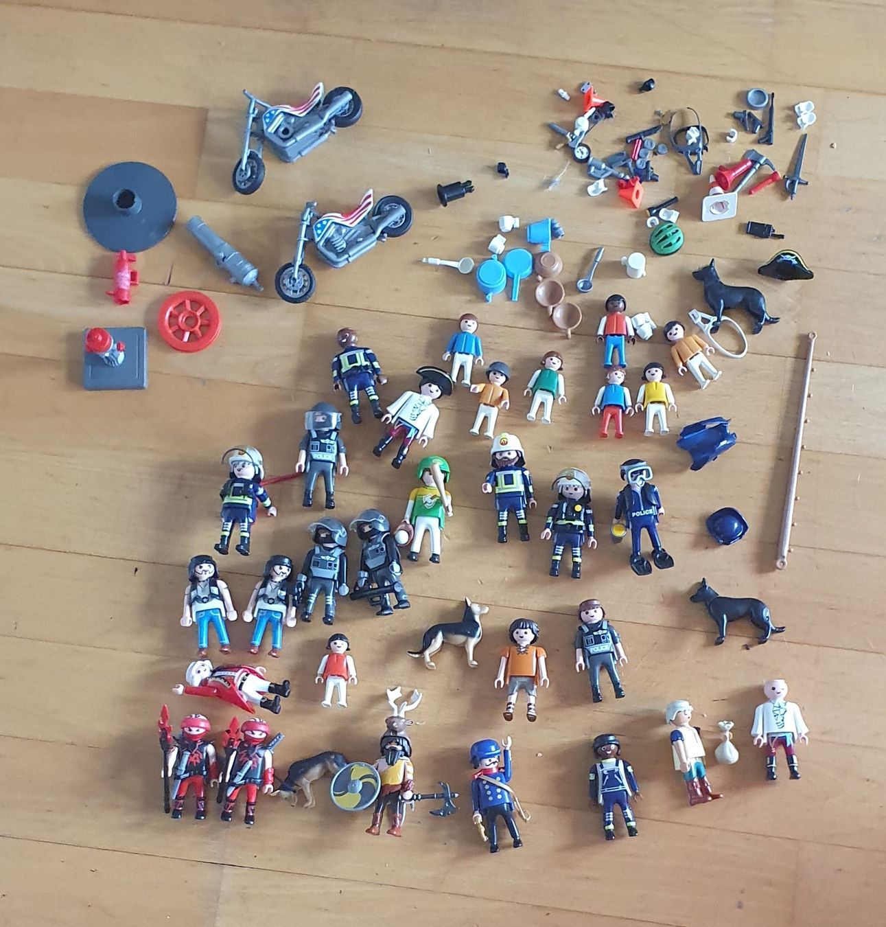 Playmobil Giocattoli: Playmobil Konvolut Sammlung Boot Seilbahn Polizei Eiswagen – Usato da Hünibach venduto da tommy_gunn 7