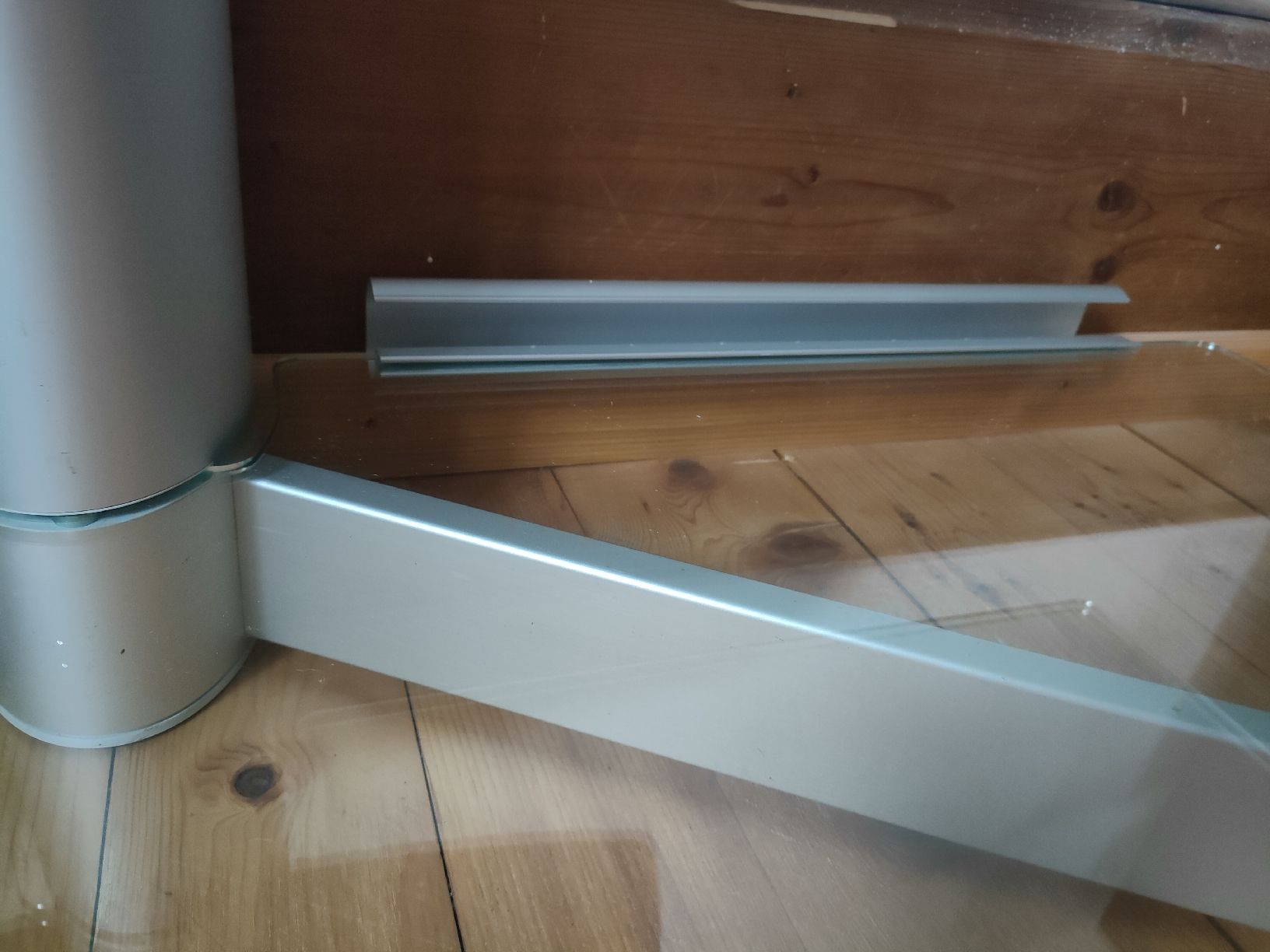 TV Möbel: TV Rack Glas Möbel Fernsehmöbel Sony – Gebraucht aus Liebefeld von ring136 4