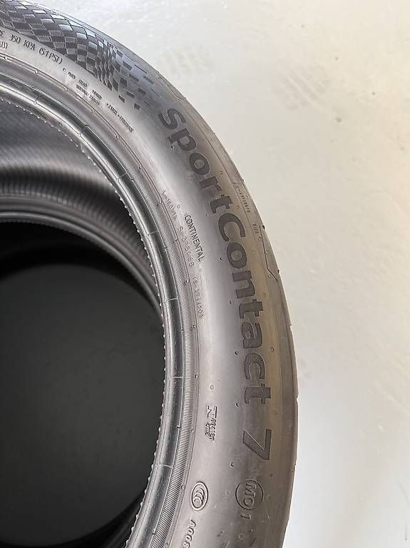 Pneumatici & Ruote complete: Sommerreifen 295/35/21 Continental – Usato da Menziken venduto da rob_z8tq 3