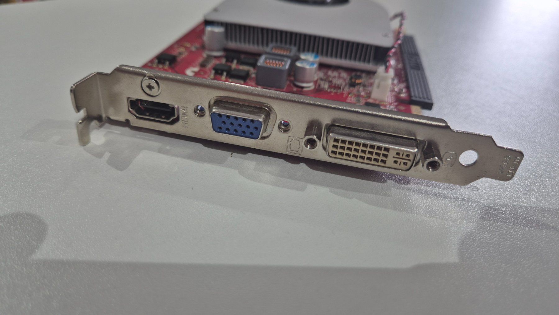 MSI Schede grafiche: Carte graphique MSI GT 220 1Go – Usato da Chatel-St-Denis venduto da Teck7 1