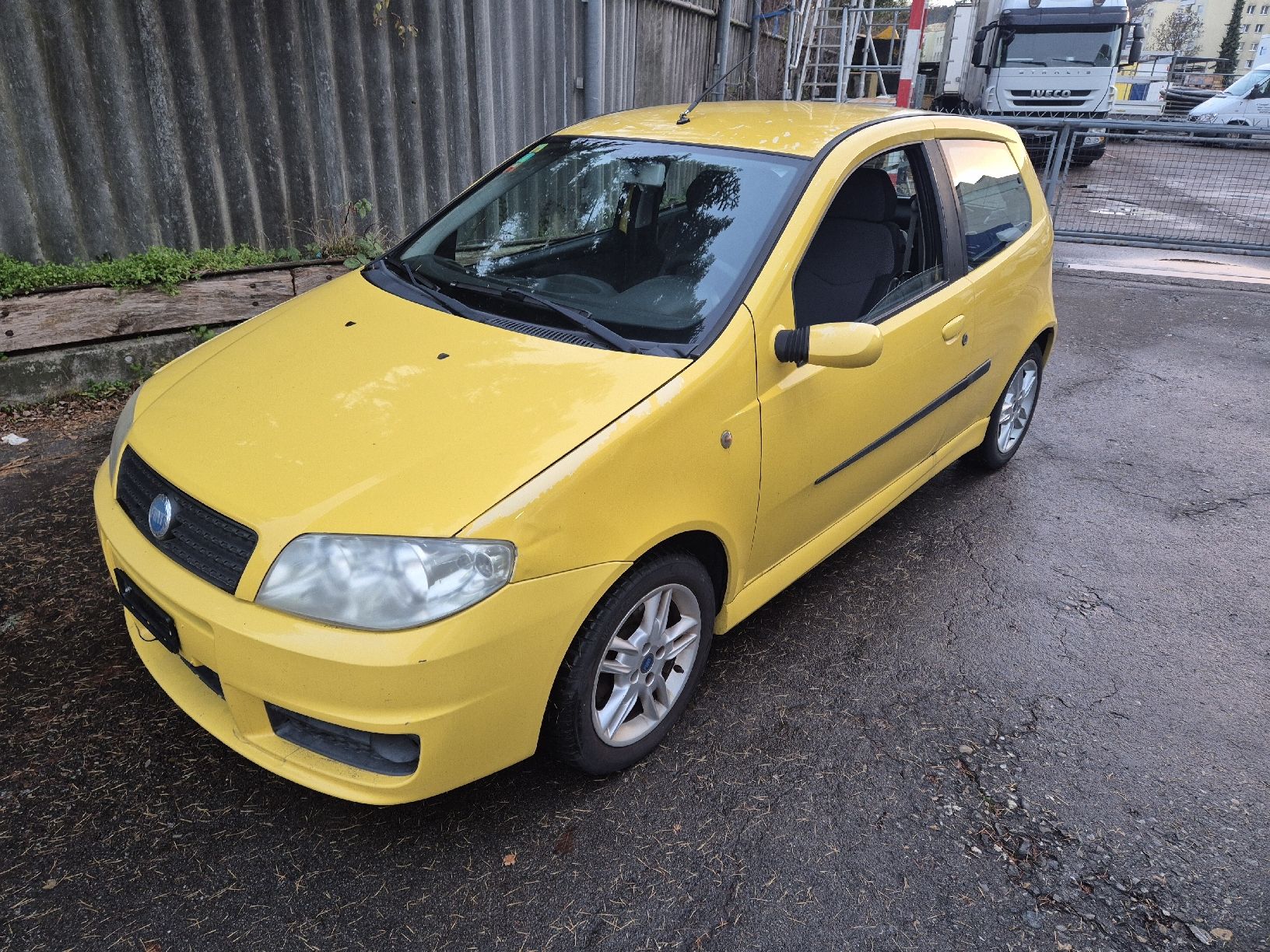 Fiat Autos: Fiat Punto 1.4 Sport – Defekt aus Seuzach von rjuc