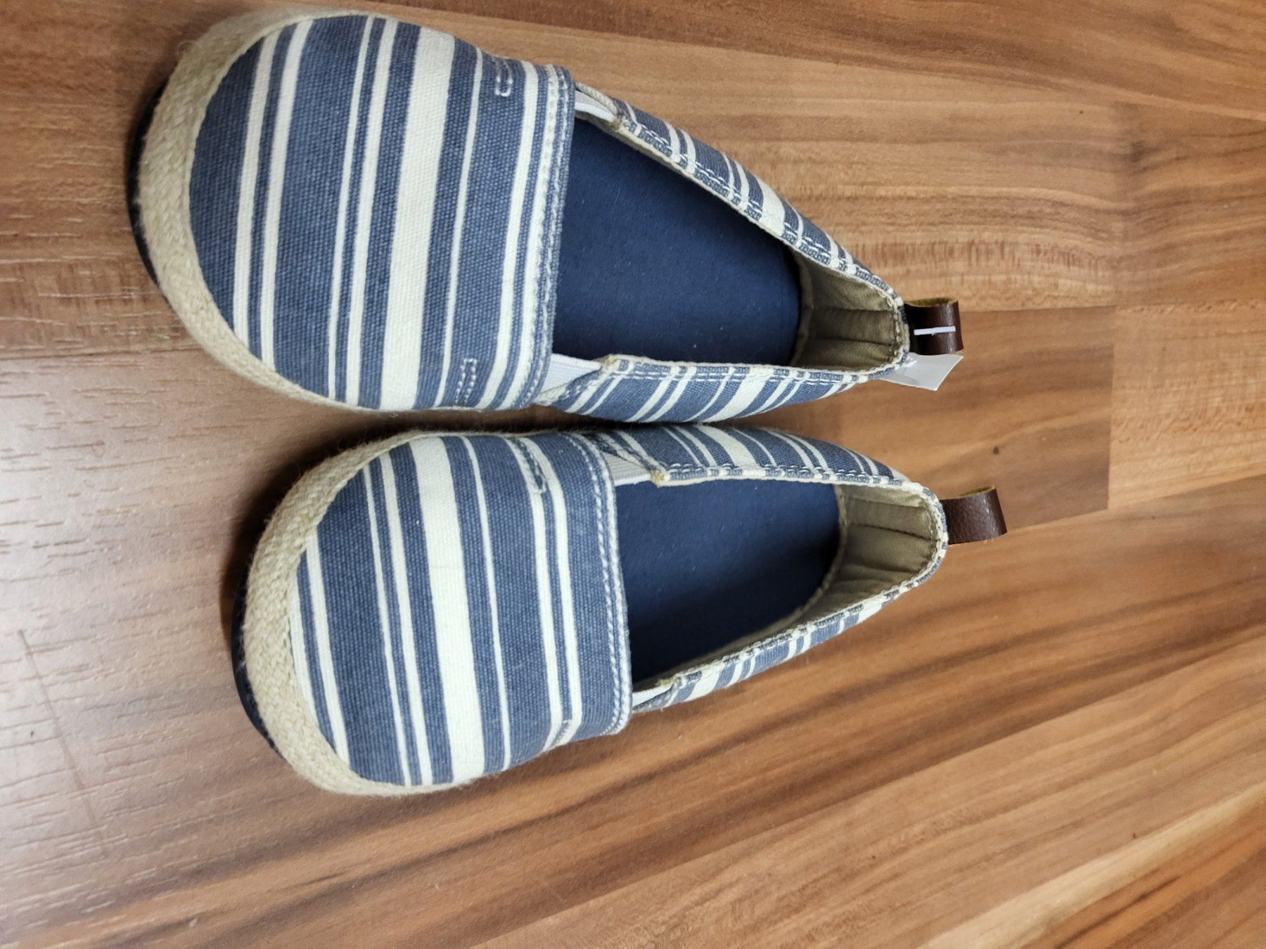 Scarpe per ragazzi: Stoffschuh /Hausschuh gr 22 B8 – Nuovo (secondo la descrizione) da Schwarzenburg venduto da Flamingo07