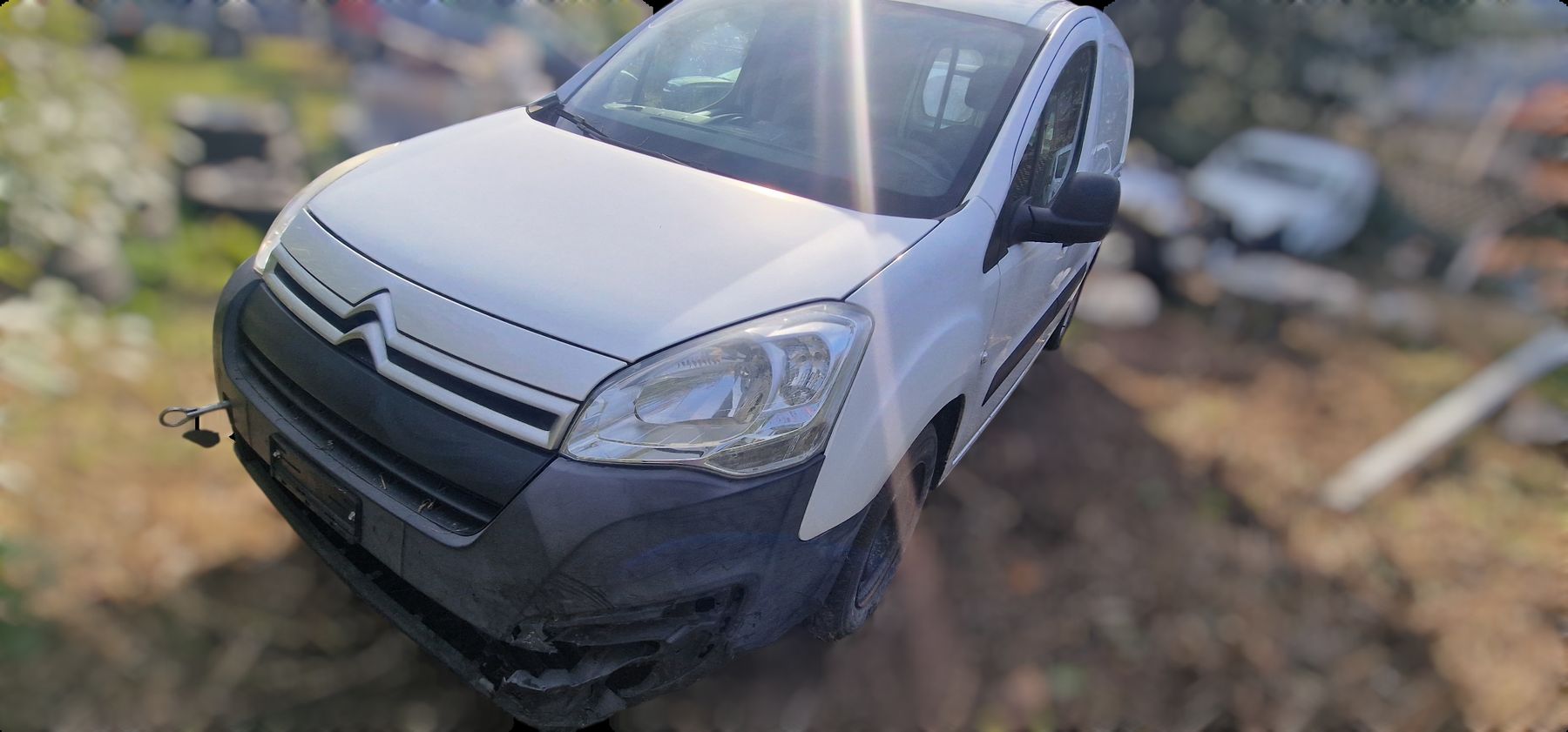 Citroën Veicoli commerciali: Citroën Berlingo 1.6i – Difettoso da Giubiasco venduto da AUTOTECNICA