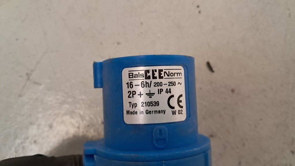 Cavi: Industrie Kabel-Set mit CEE-Stromanschlüsse – Usato da Alpnach-Dorf venduto da Hess-Automobile 5