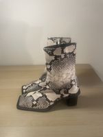Stiefel Zara aus leder Schlangen-Design, neu mit Etikett, Gr