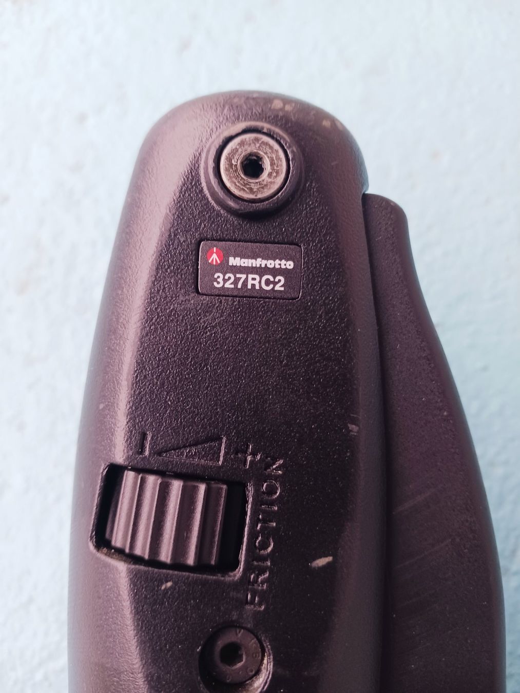 Manfrotto Treppiedi & Teste: Manfrotto 327RC2 Joystick – Usato da Cimadera venduto da fabio.bosi 3