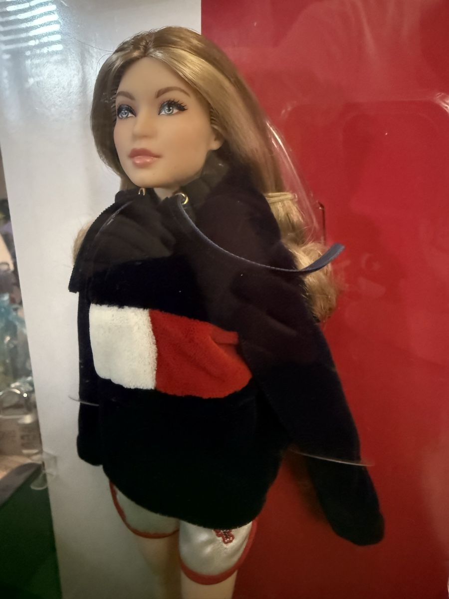 Poupées: Barbie collection Gigi Hadid – Neuf avec emballage d'origine à Chene bourg par Sysy77 5