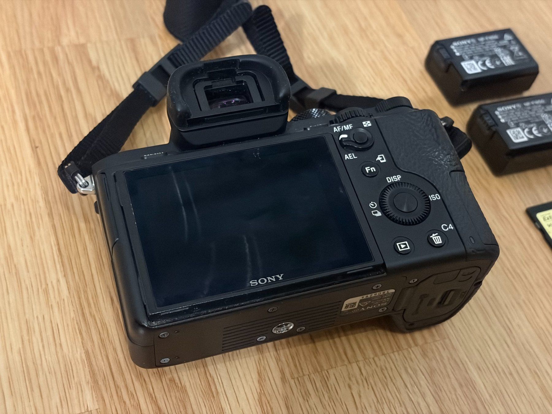 Sony Fotocamera: Sony Alpha 7 II | Vollformat | Body – Usato da Zürich venduto da greg_richrd 2