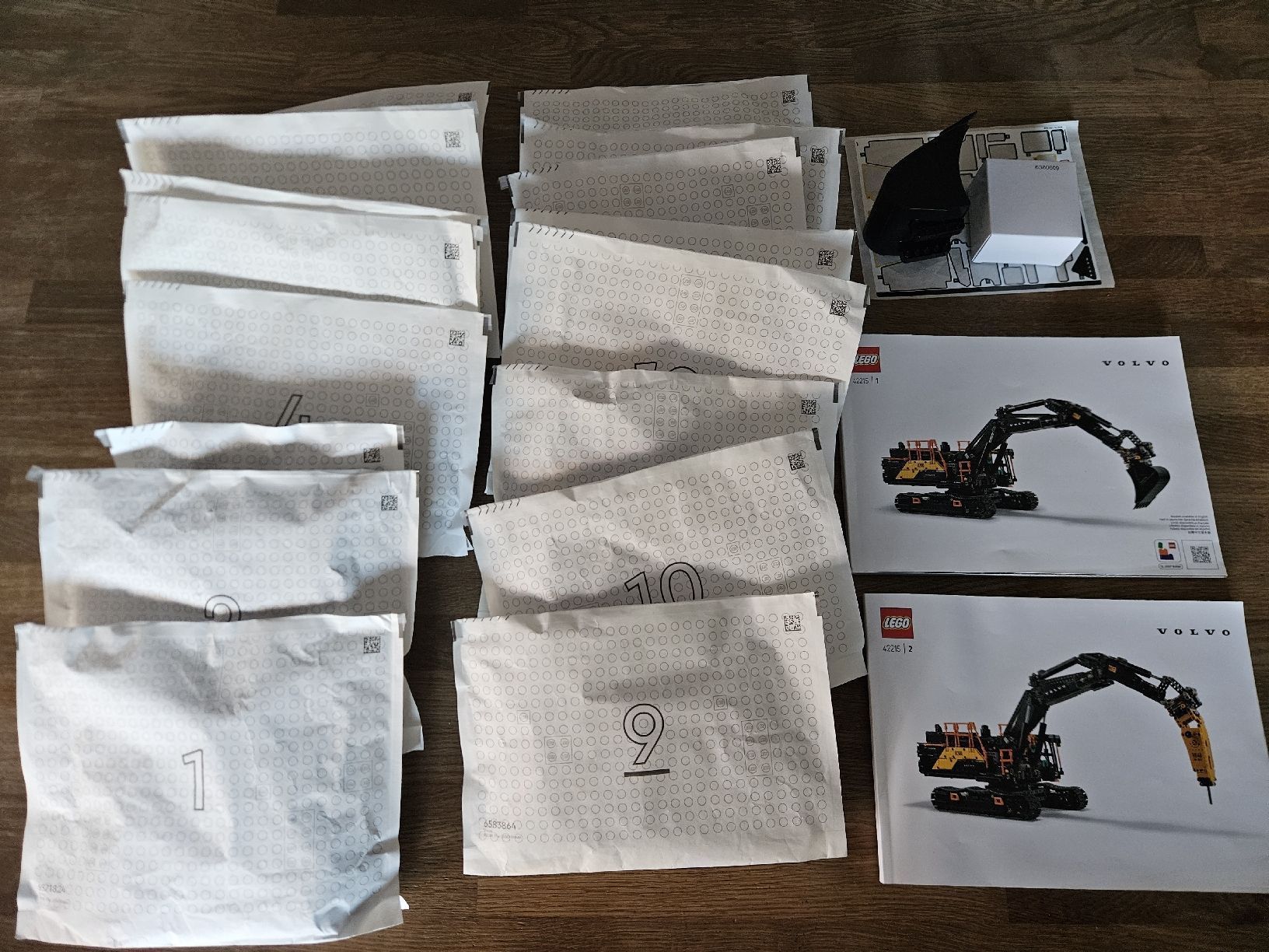 Lego Kit di costruzioni: Lego Technic 42215 Volvo EC 500  – Usato da Winterthur venduto da Muebel 3