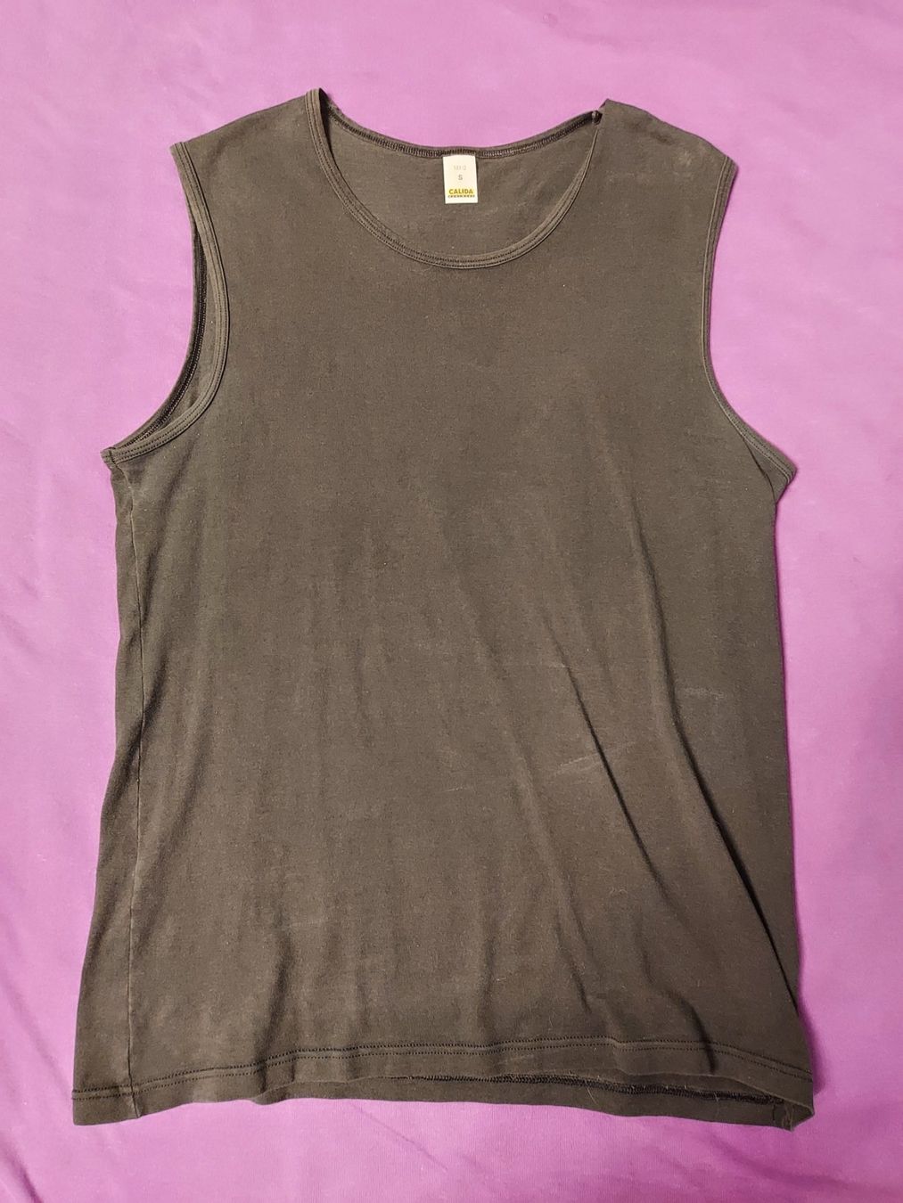 T-shirt: 3 Muskel Shirt – Usato da Dietikon venduto da Miakitty 5