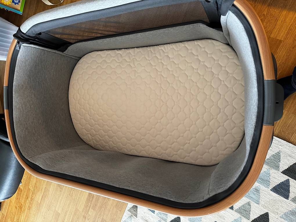 Letti: Mobiles Babybett – Usato da Zürich venduto da Levantado 1