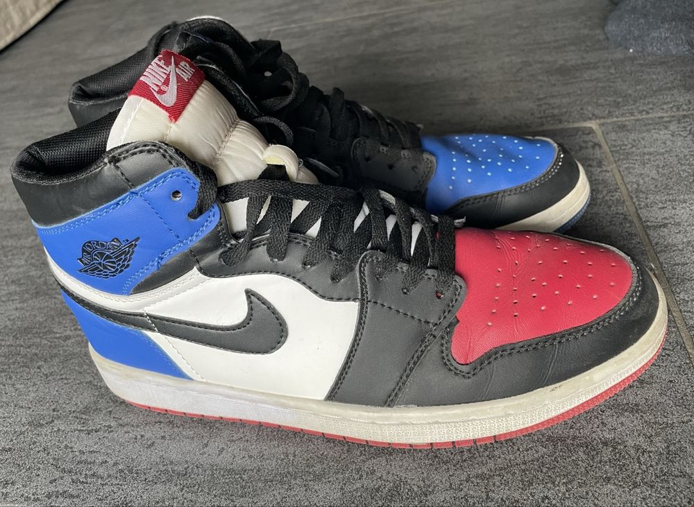 Mismatched Air Jordan 1s - Red/Blue - Size 44 (Gebraucht) in CHAM für ...