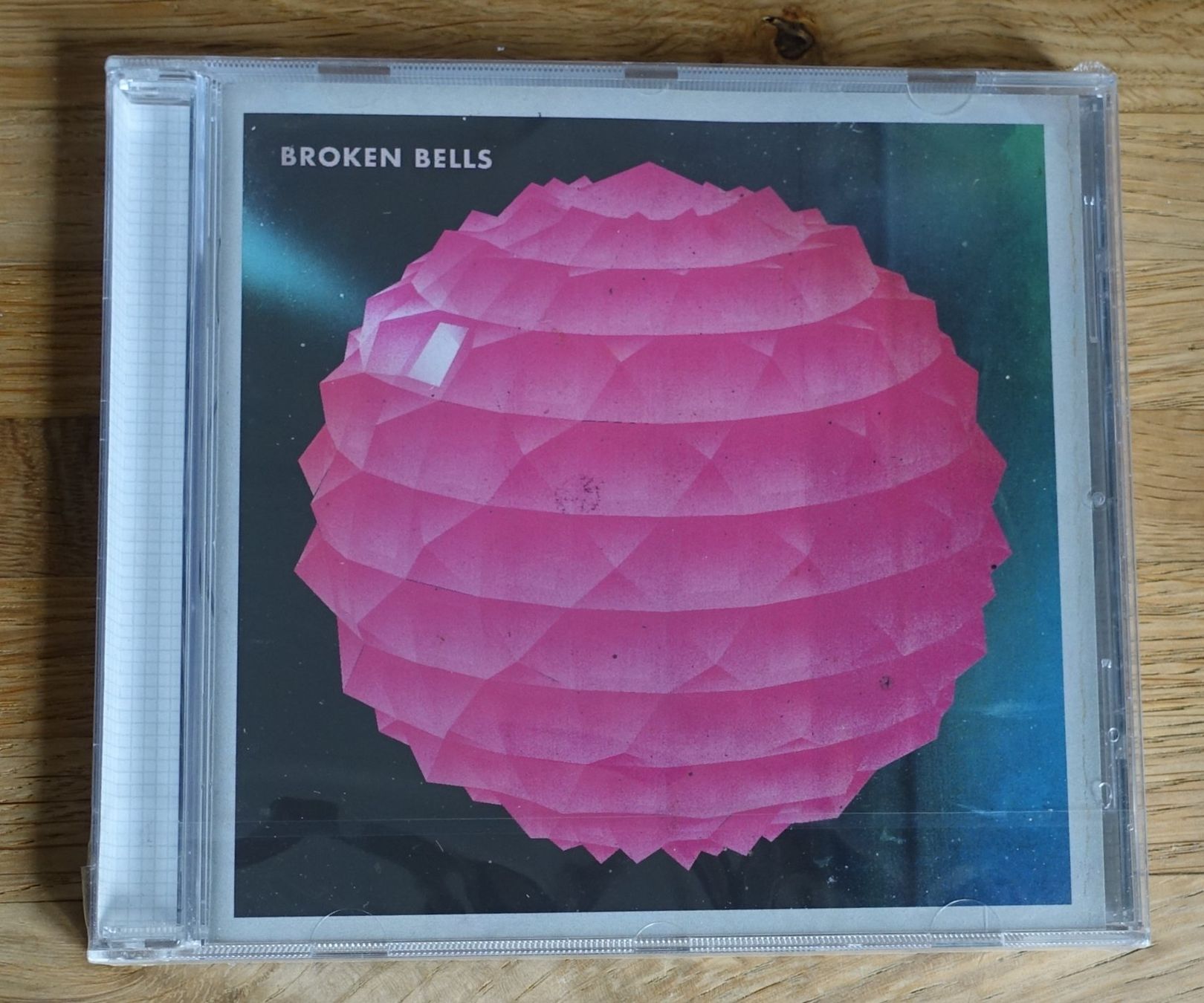 CD: Broken Bells - D4 – Nuovo e nell'imballaggio originale da Sessa venduto da discoverymedia