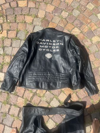 Lederjacke und Chaps Harley-Davidson (Motorbike set)
