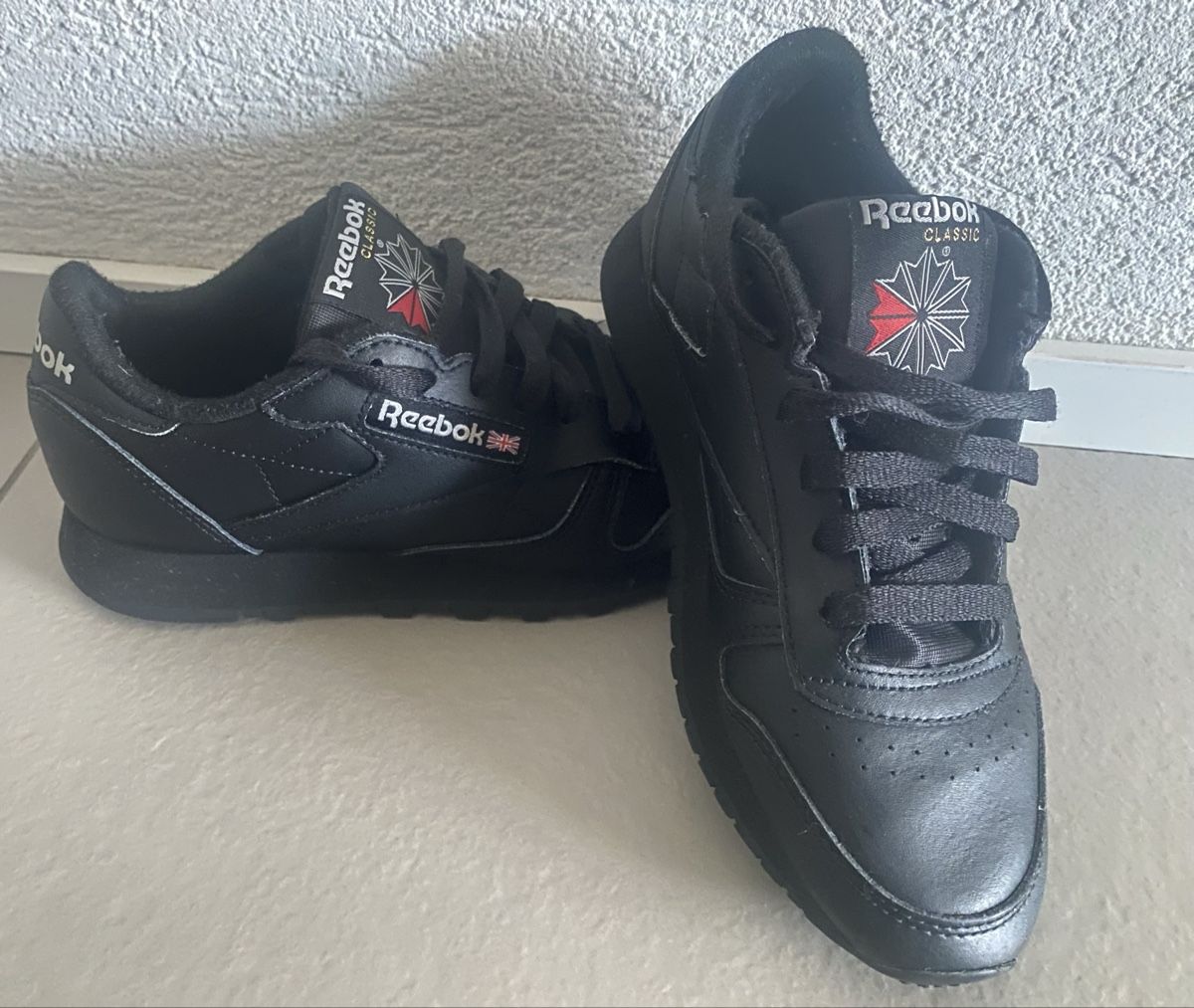 Reebok Chaussures femmes: Reebok Classic Gr. 37  – D'occasion à Berg SG par Silversurfer 1