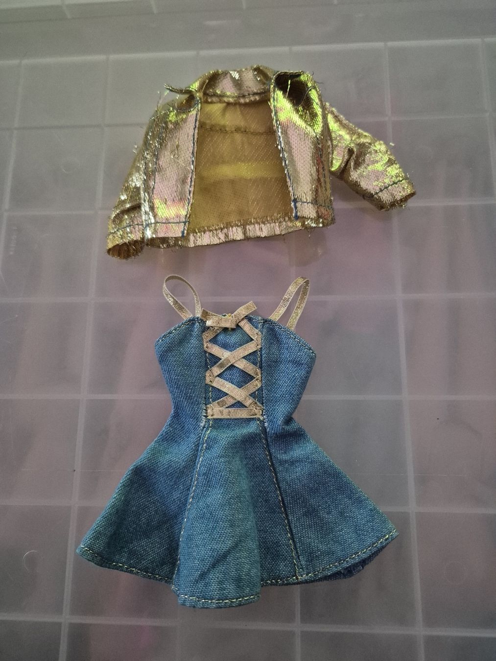 Bambole: Barbie Outfit - Sommerschnäppli – Usato da Aarau venduto da Goldwitch