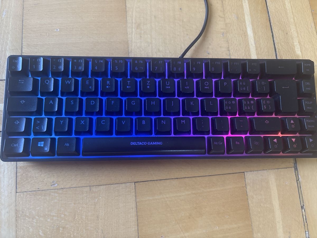 Tastiere: Deltaco gaming keyboard – Nuovo (secondo la descrizione) da Zürich venduto da macmats 1
