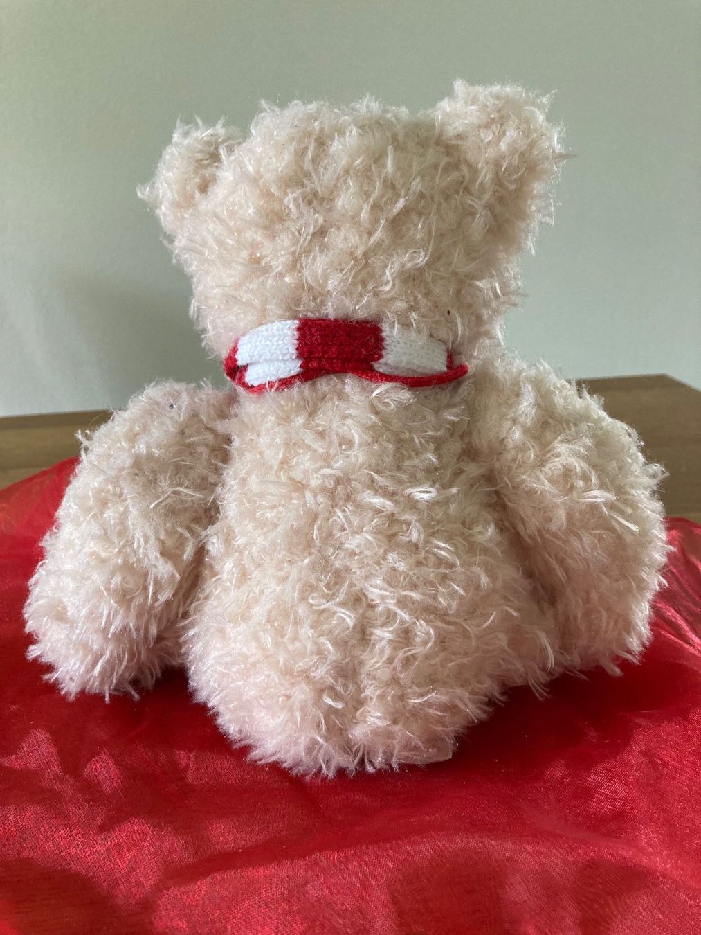 Teddy Hermann Spielzeuge: Teddy Hermann Sammler-Bär mit Schal & Handschuhen – Gebraucht aus Mönchaltorf von Tschibi 3
