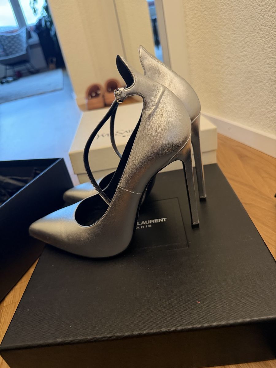 Saint Laurent Scarpe da donna: Saint Laurent Paris Heels Silver Size 37.5 – Usato da Reinach BL venduto da K.zh.A 4