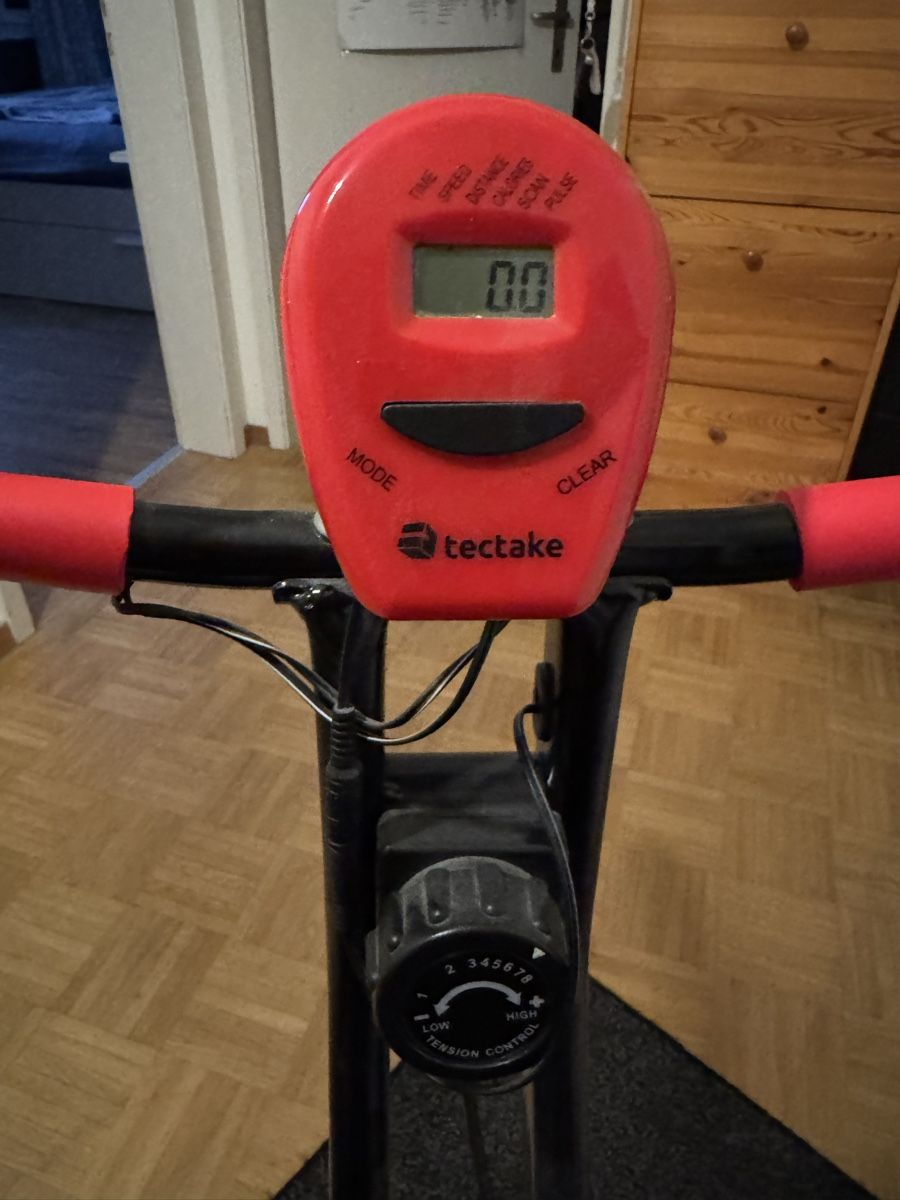 TecTake Hometrainer: Tectake home velo – Usato da Ostermundigen venduto da Devrim_1994 1