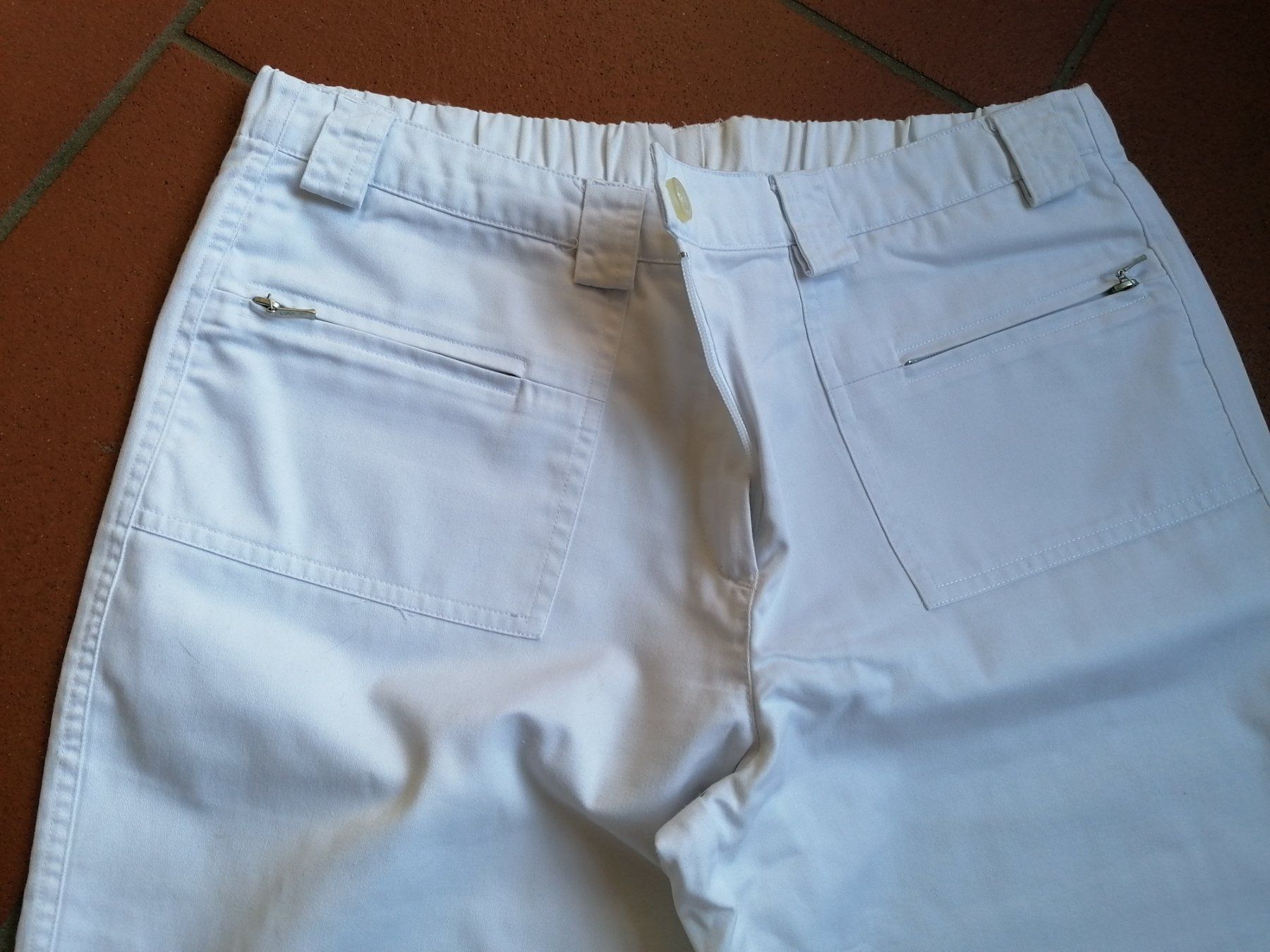 Pantaloni: Ärzte Arbeitshose weiss gr44 – Usato da Bedigliora venduto da Dolcezza0 3