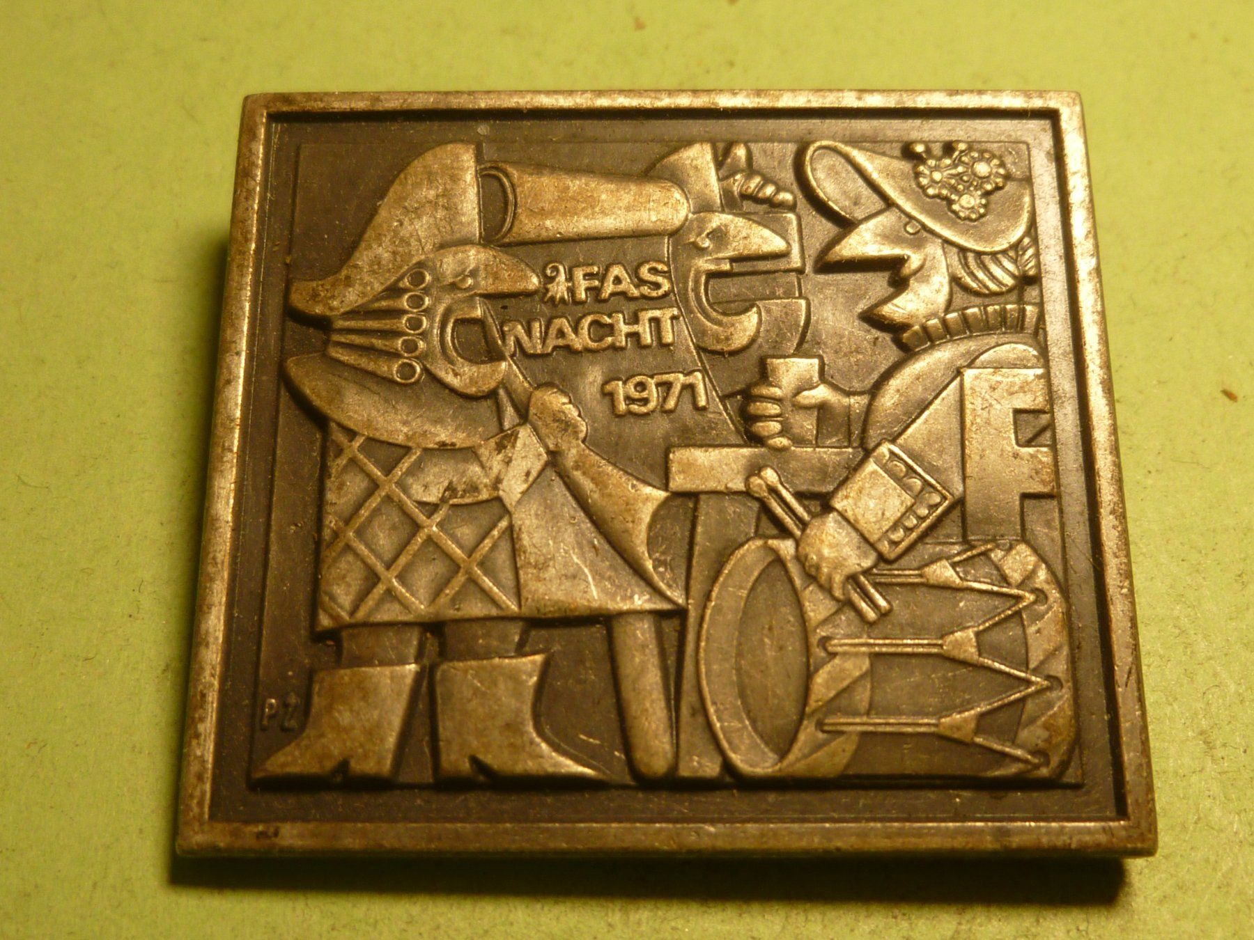 Placchette & Badge: BASEL 1971 SILBER – Usato da Ried (Muotathal) venduto da Mandarin02
