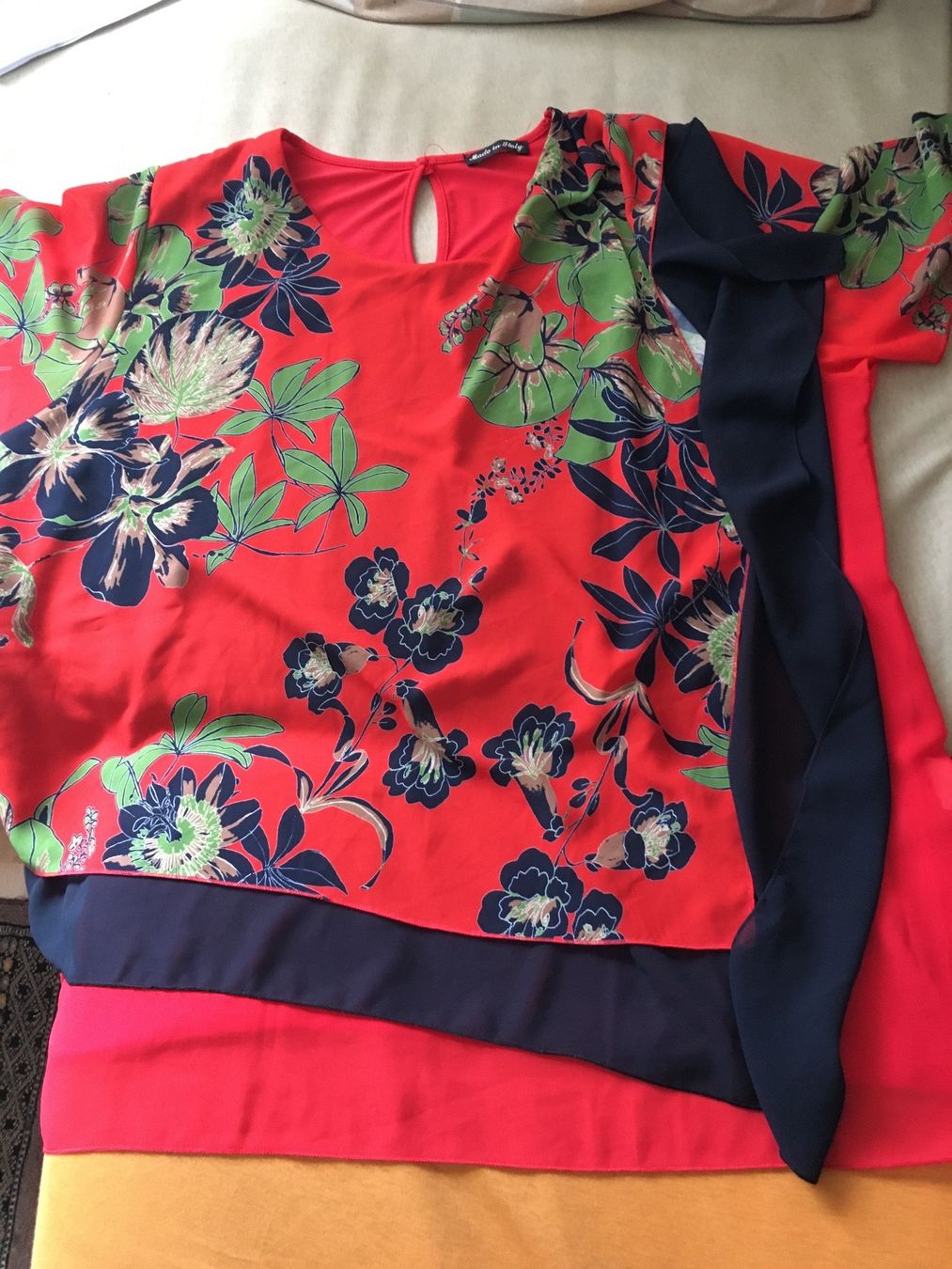 Blusen: Bluse – Gebraucht aus Schaffhausen von ann_g6tx