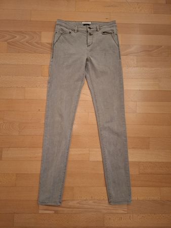neuwertige Esprit Jeans grau in Gr. 34