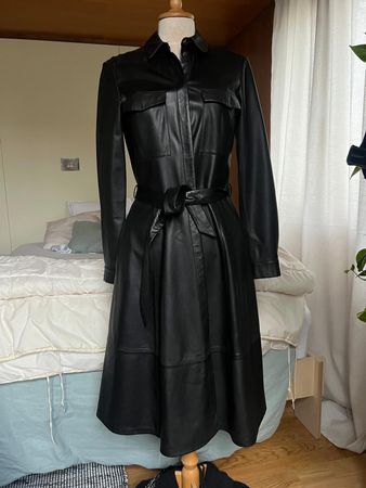 SET Designer Lederkleid/Mantel schwarz mit Gürtel NEUWERTIG