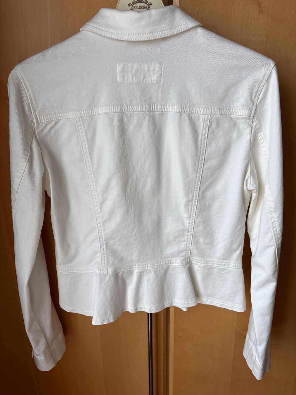 Comma Vestes: Comma Jeansjacke off-white/beige Gr. 34 – D'occasion à Richterswil par ZueriLake2 3