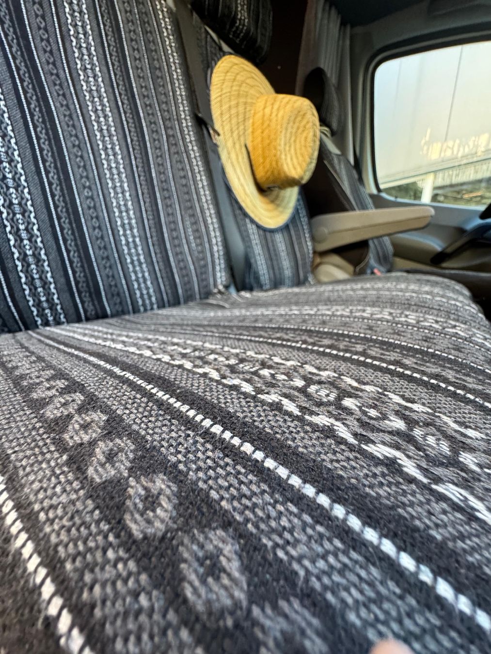 VW Camping Fahrzeuge: Vw Crafter Camper – Gebraucht aus Felsberg von HWSDesign 9