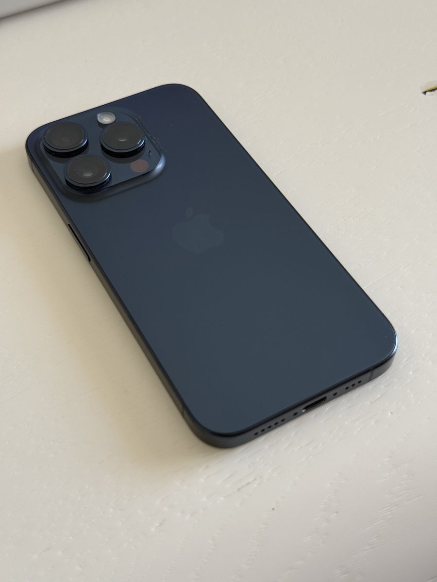 Apple Handys / Smartphones: Apple iPhone 15 Pro 256 GB Blue Titanium – Gebraucht aus Genève von rusiyoung 2