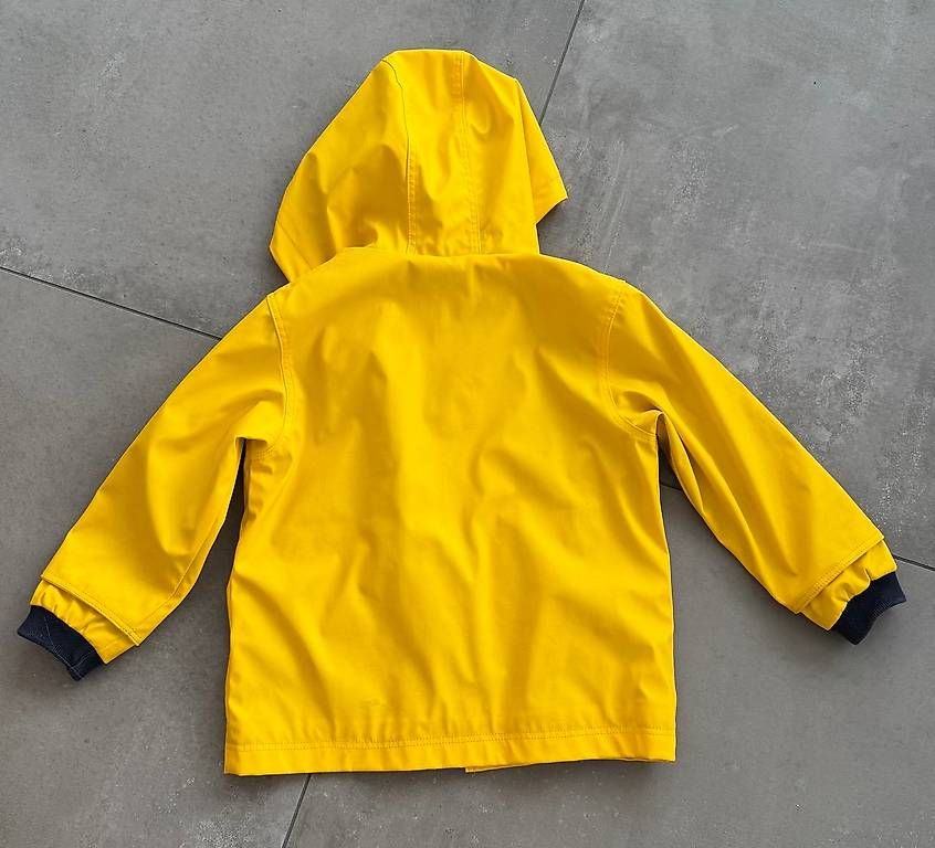 Giacche & Cappotti: Petit Bateau Regenjacke Gr. 104 – Usato da Muri AG venduto da Florida30 1