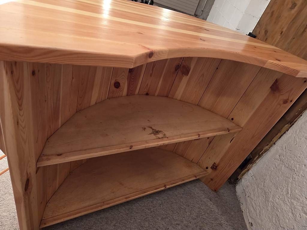 Equipement de magasin & Foires: Bar mit 4 Barhocker – D'occasion à Uster par Space25 2