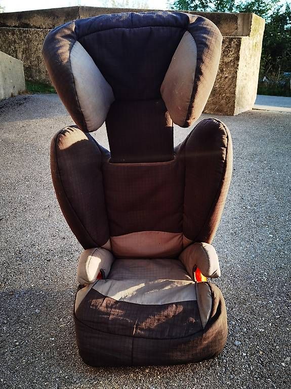 Seggiolini per auto: Siège auto Römer 15-36kg – Usato da Attalens venduto da Tpluess 2