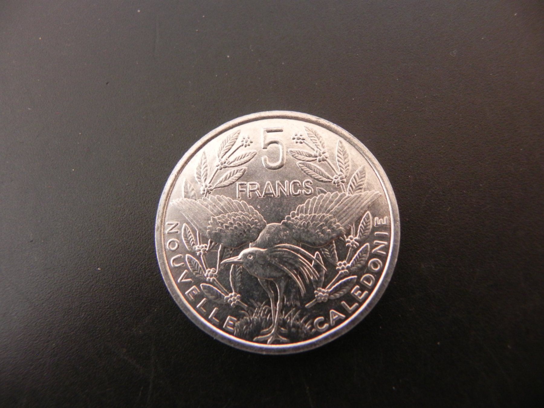 Toutes les monnaies: Neukaledonien 5 Francs 2011 – D'occasion à Biel/Bienne par Gogolozi 1