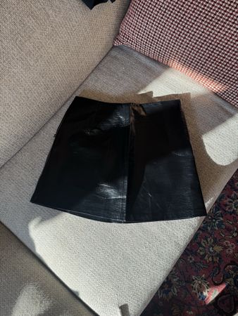 MNG Faux Leather Croc Mini Skirt - Size M - Stylish! (52)