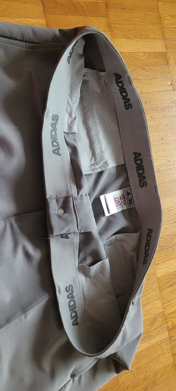Adidas Hosen: Adidas Herren Hose, hellgrau, Grösse 40/32 -gebraucht – Gebraucht aus Emmenbrücke von gatasalvache 4