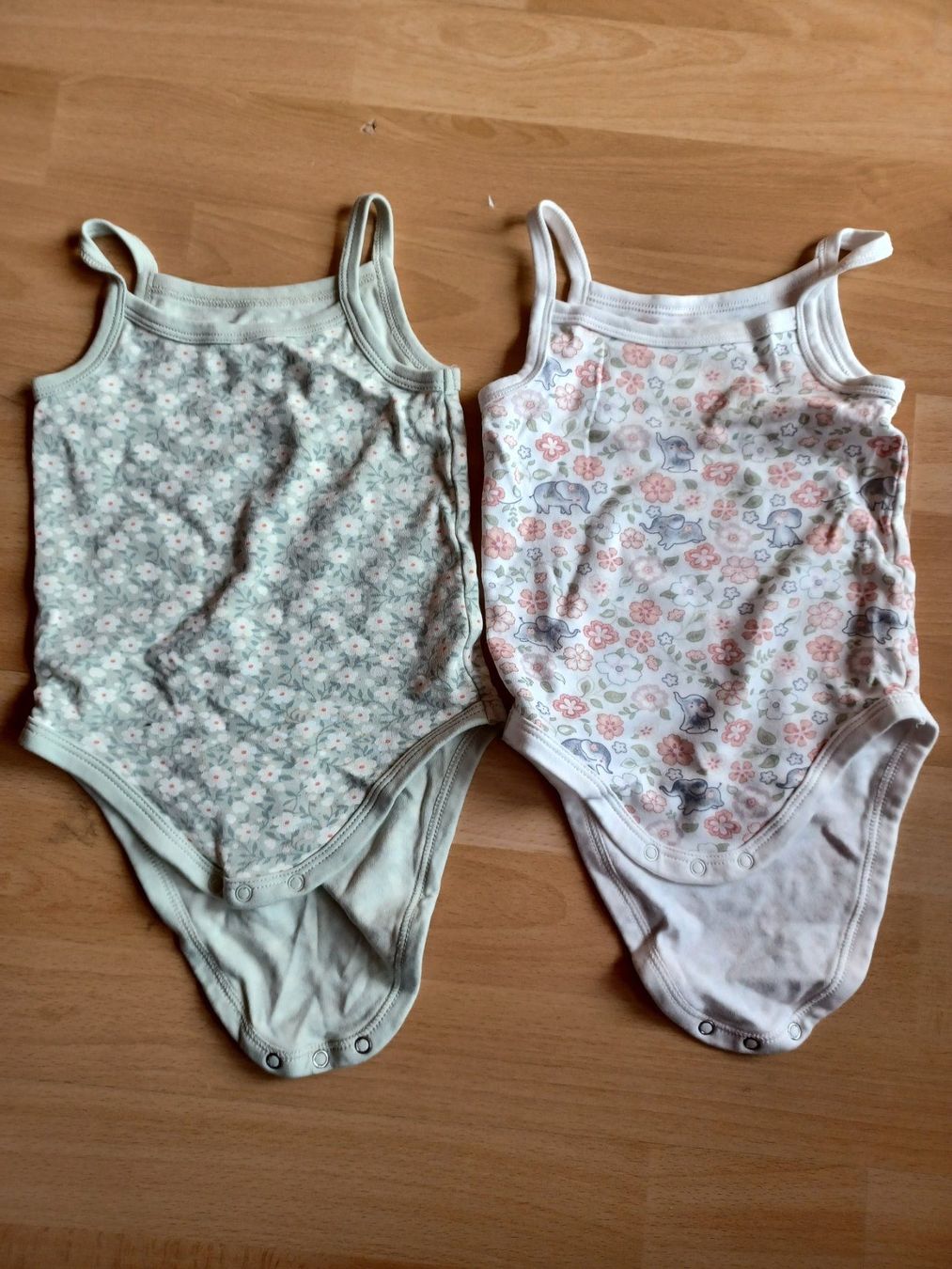 Lotti & Set di vestiti: 19 teiliges Sommerpaket Mädchen 80 – Usato da Matt venduto da Remonso 4