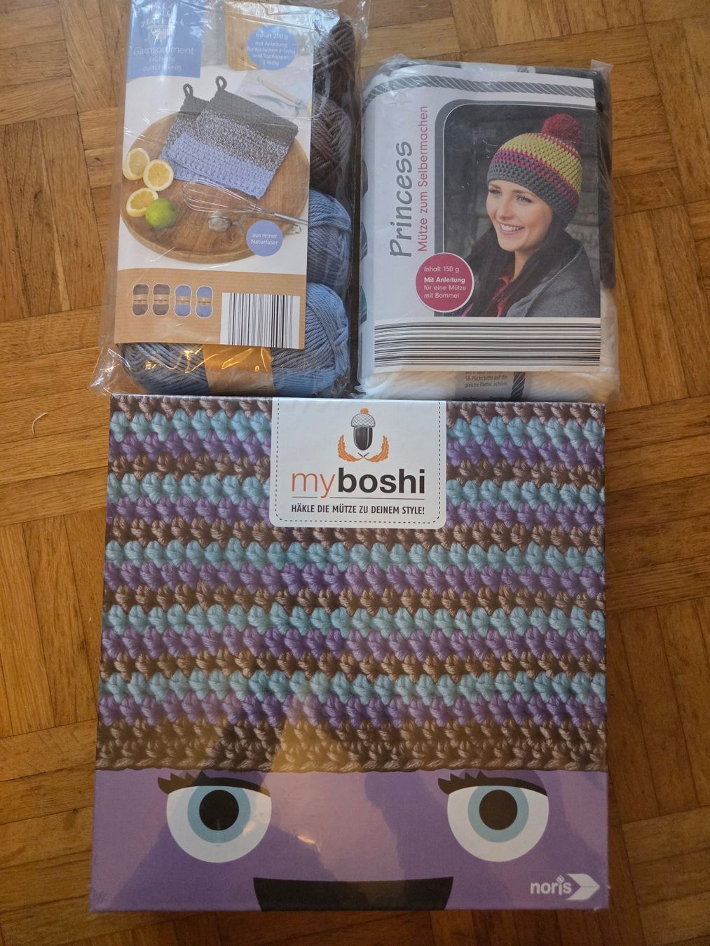 Kit bricolage: Häkelsets - Mützen, Topflappen oder Körbchenff – Nuovo e nell'imballaggio originale da Basel venduto da grandfamily