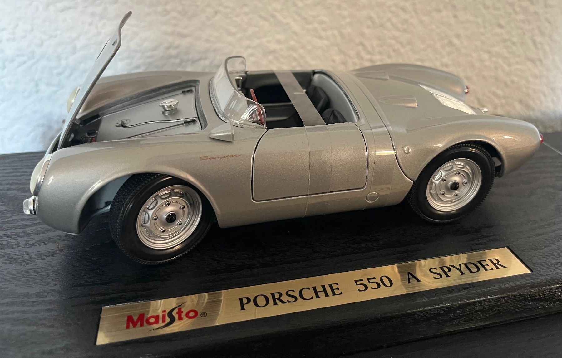 Porsche Modellini d'auto: Porsche 550 A Spyder, 1:18 – Usato da St-Cergue venduto da ncu_t267 3