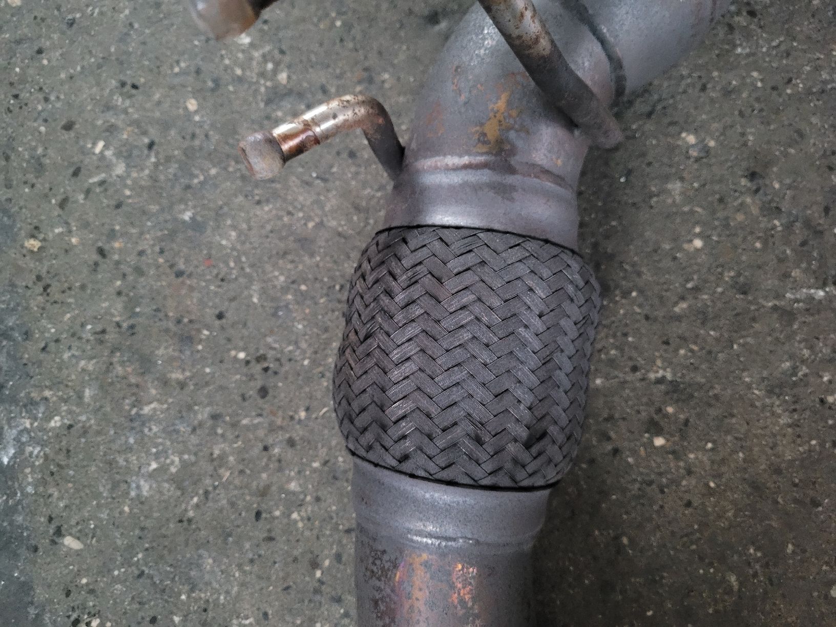 Audi Échappements: Sportdownpipe Audi / VW 2L Turbo – D'occasion à Giswil par bruno1216 1