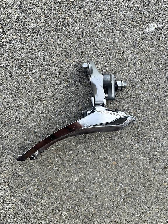Shimano Pezzi di ricambio: Shimano 600 Umwerfer FD-6401 – Usato da Köniz venduto da Ruffkiid