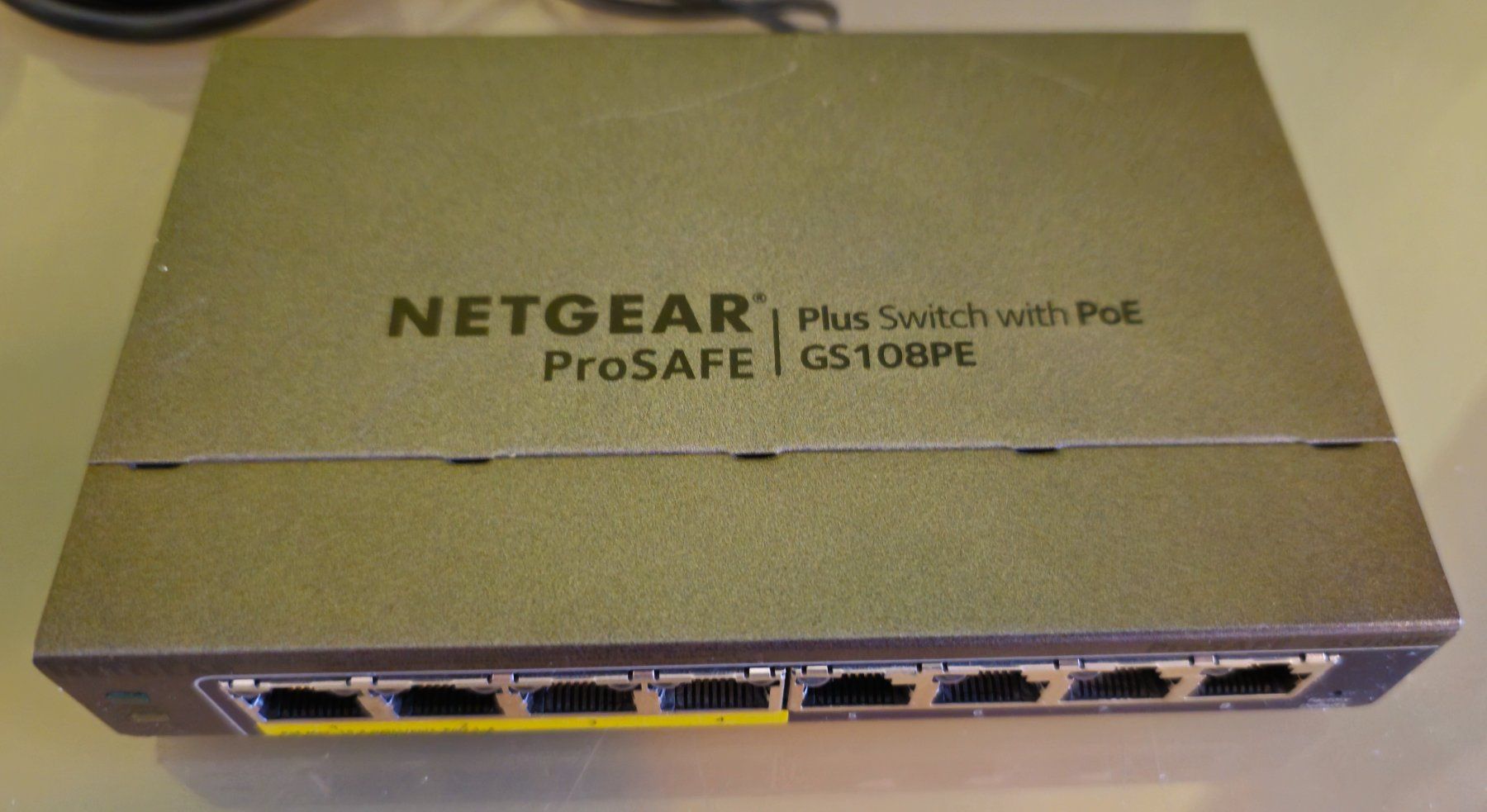 Netgear Hubs & Switches: NETGEAR PROSAFE GS108PE – Defekt aus basel von