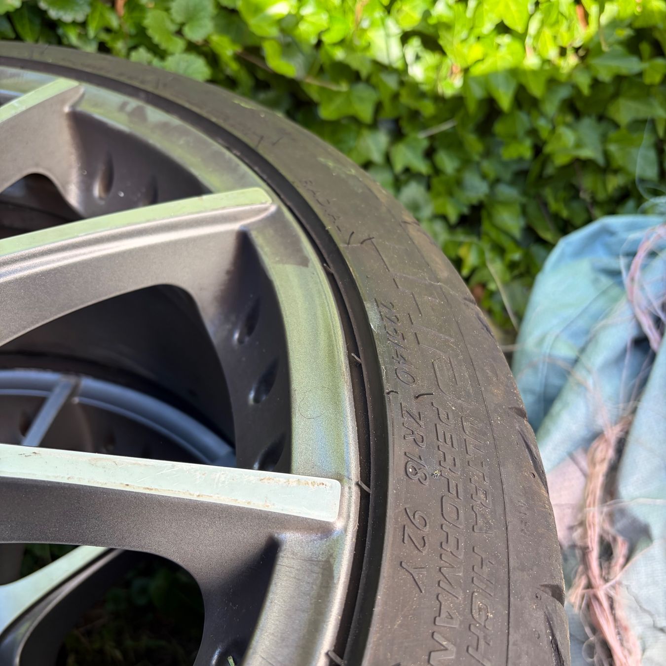 Pneumatici & Ruote complete: Golf 5 GTI Alu Komplettrad 18' – Usato da Spiez venduto da Marix990 7
