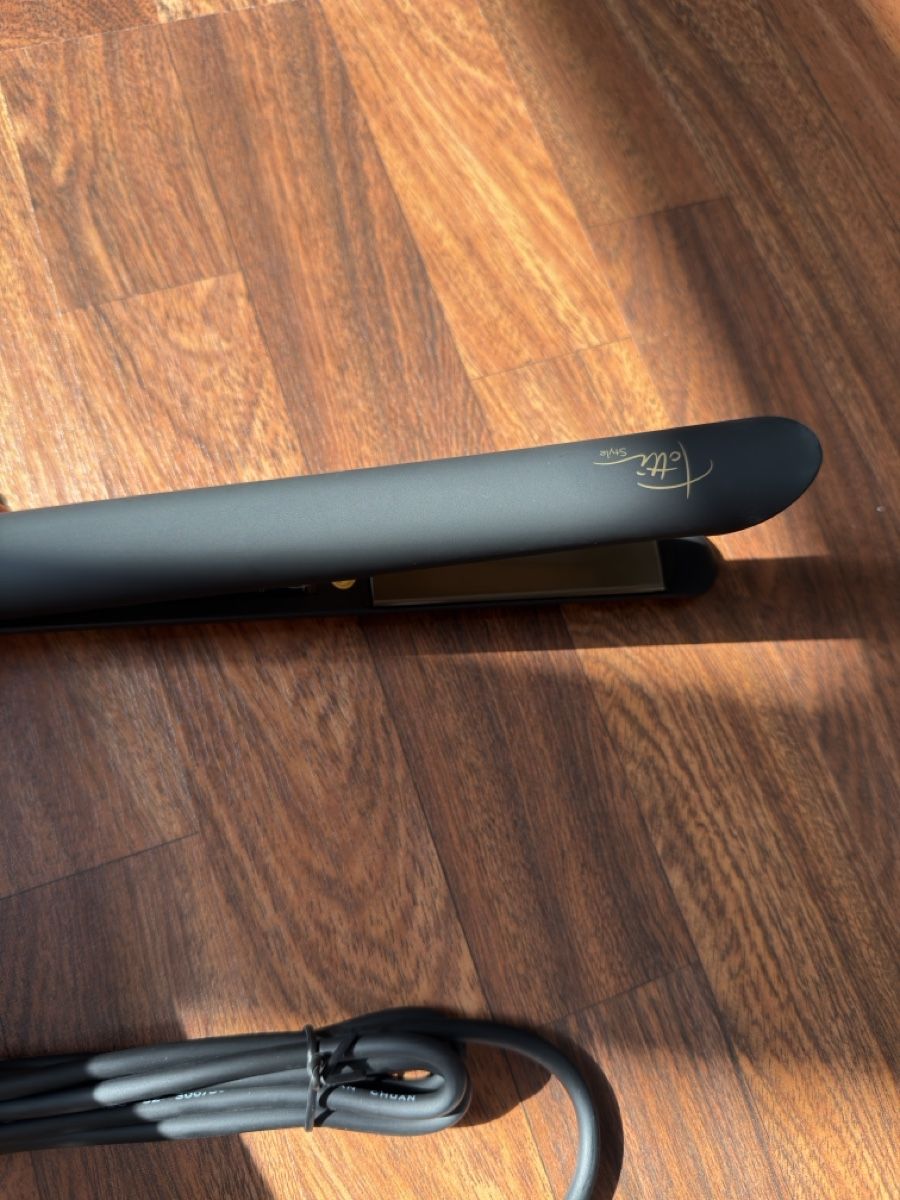 Lockenstäbe & Haarglätter: Totti Style Black 1" Ultra Silk Titanium Pro Styler – Neu und originalverpackt aus Hergiswil NW von qeli_04 2