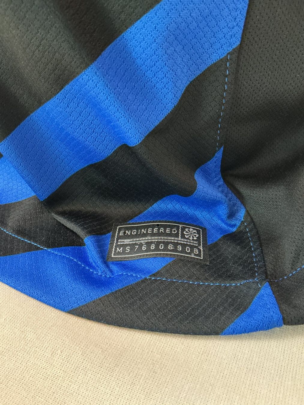 Football Club Internazionale Milano Leibchen & Hosen: NIKE Inter Milano Trikot Grösse XL – Gebraucht aus Richterswil von Restwert_Richterswil 7