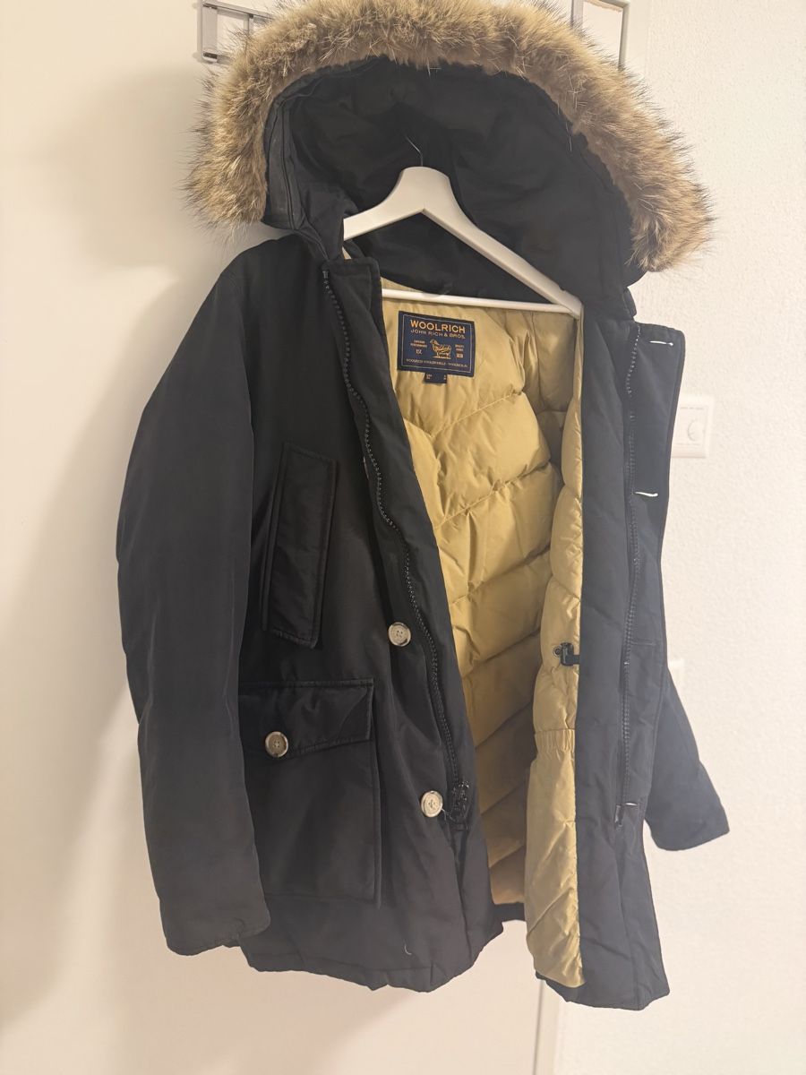 Woolrich Giacche: Woolrich Winterjacke mit Echtfell – Usato da Zürich venduto da kadir58 1