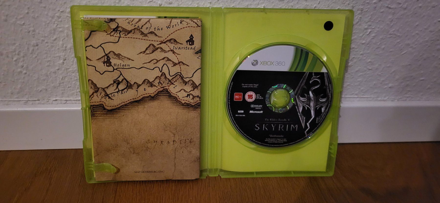 Microsoft Giochi: Xbox 360 - Skyrim – Usato da Münsingen venduto da Heroism2010 2