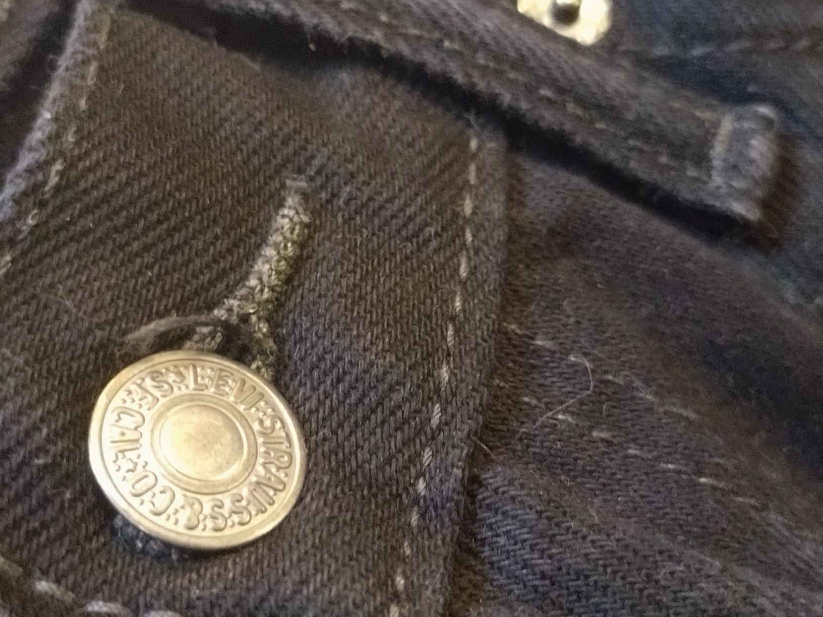 Levi's Jeans: Jean Levi's 505 noir W33 L34 – Usato da Farvagny-le-Grand venduto da LaCaverne 2